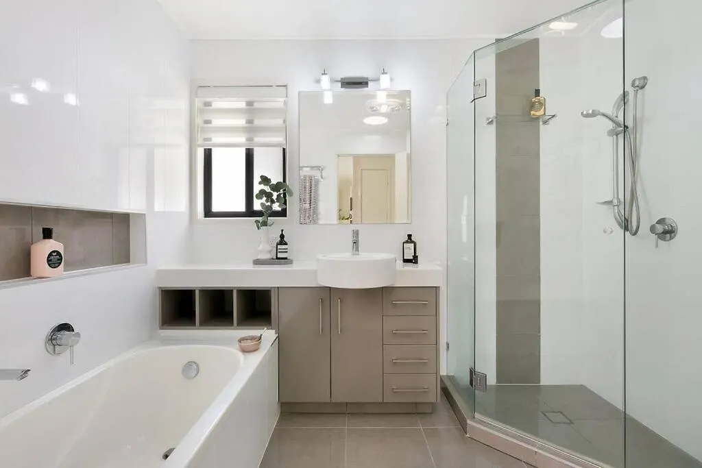 Riviera Road Miami - 4Brm Dual Villa Gold Coast Australien